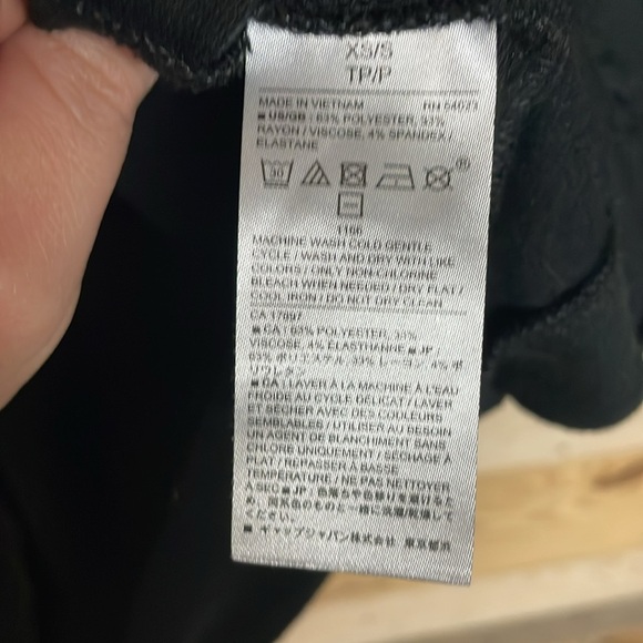 Banana Republic size XS/S Black Cocoon Cardigan Drape Silhouette with Pockets - Picture 6 of 8